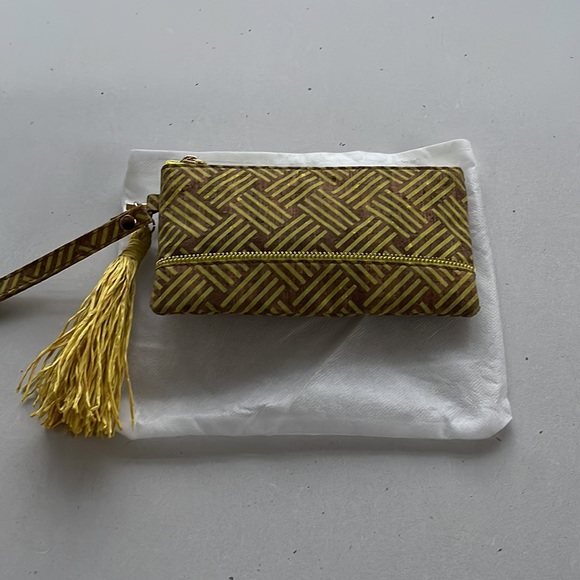 Pretty Ships yellow cork wristlet. NWOT - Picture 4 of 11